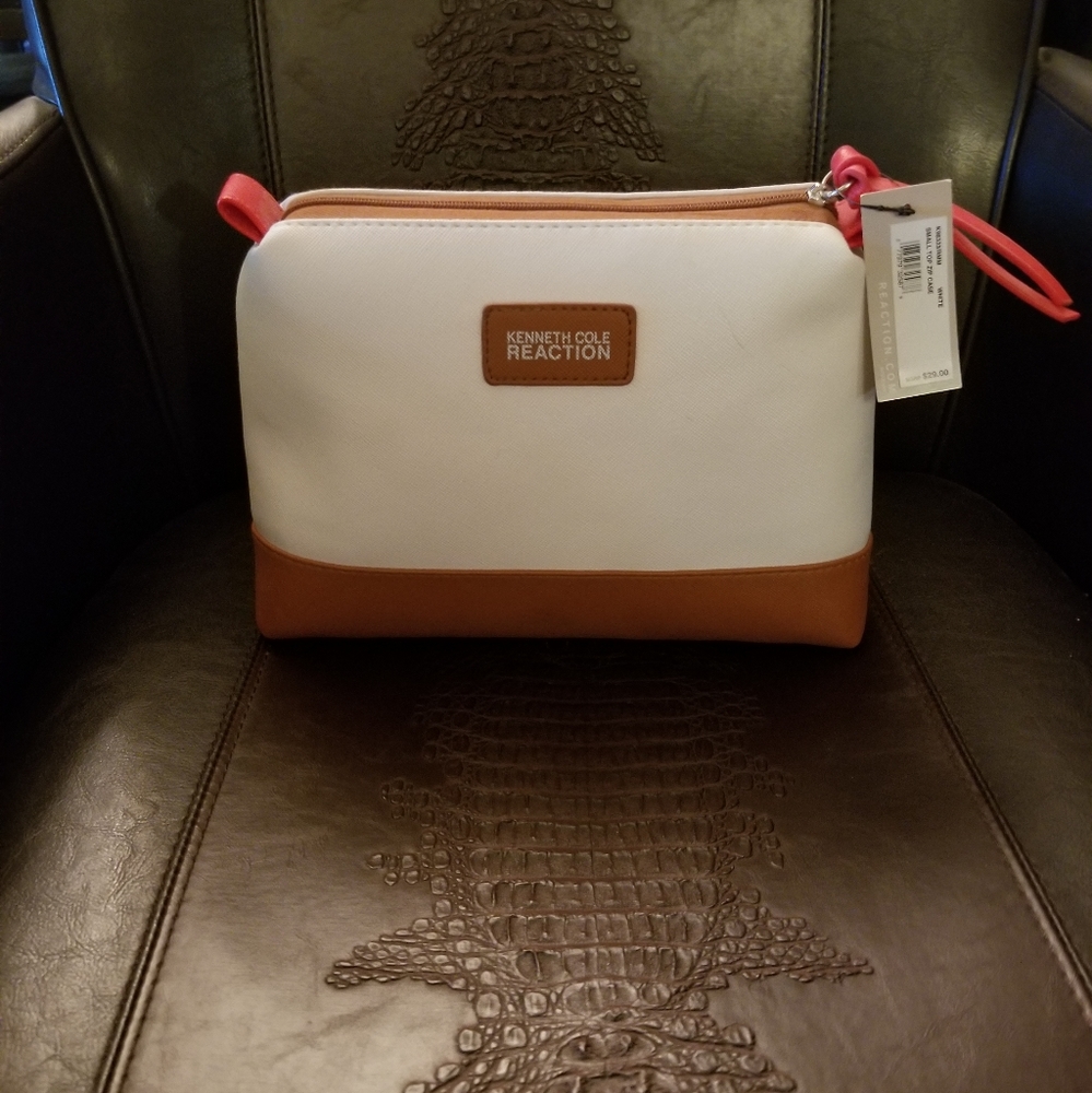 Bag - Picture 2 of 6